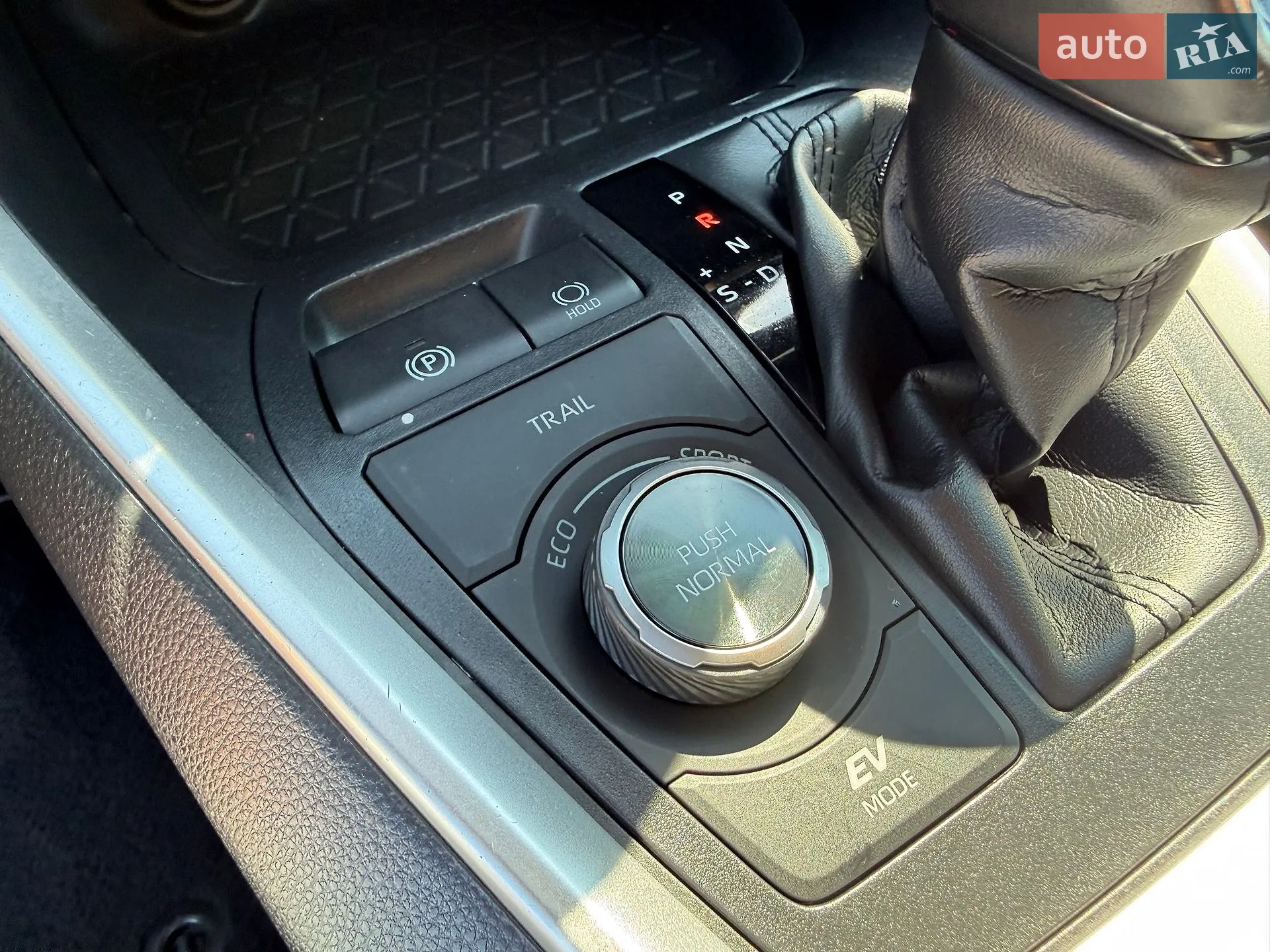 2019 Toyota RAV 4 - мініатюра 32