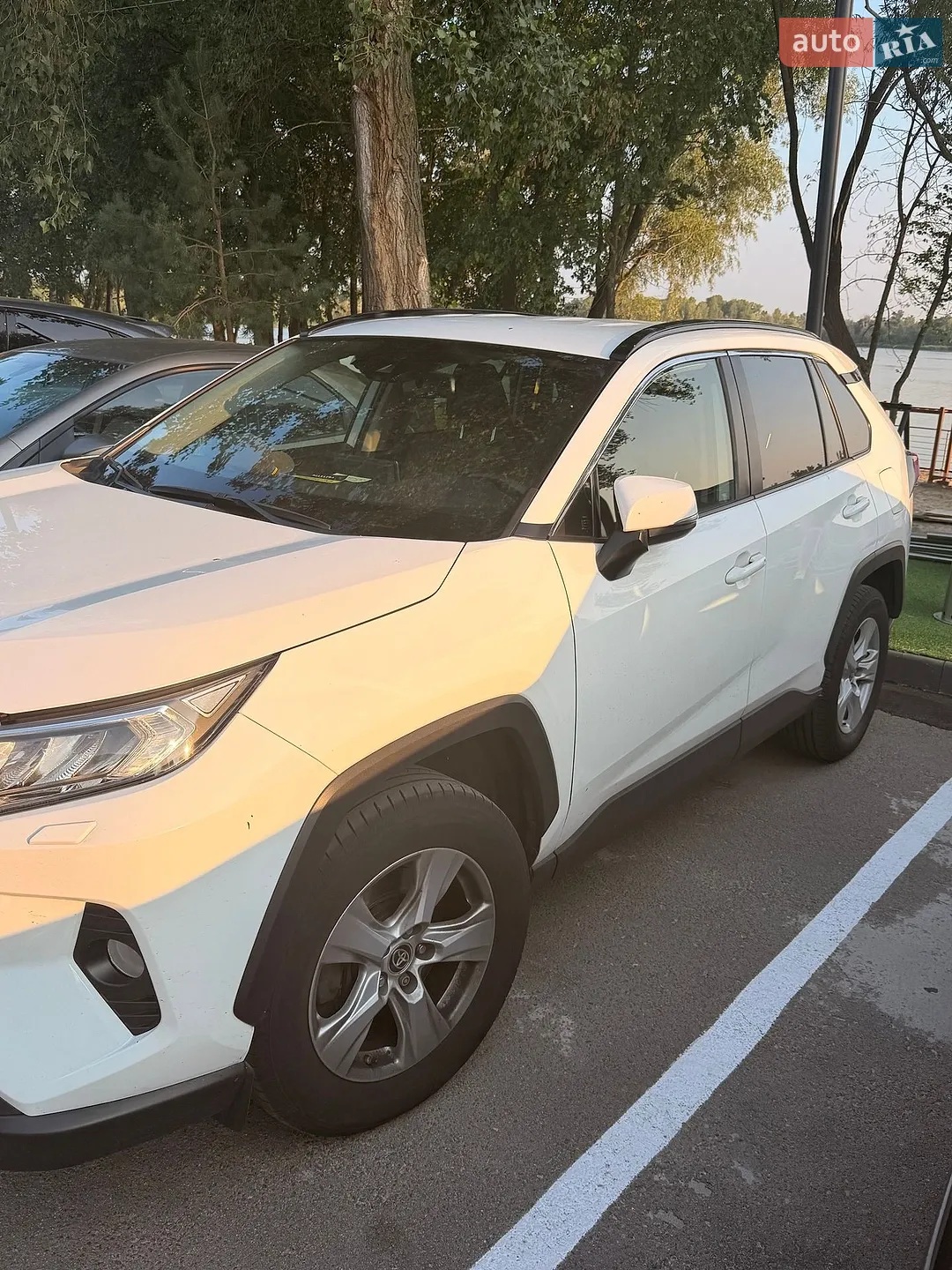 2020 Toyota RAV 4 - мініатюра 7
