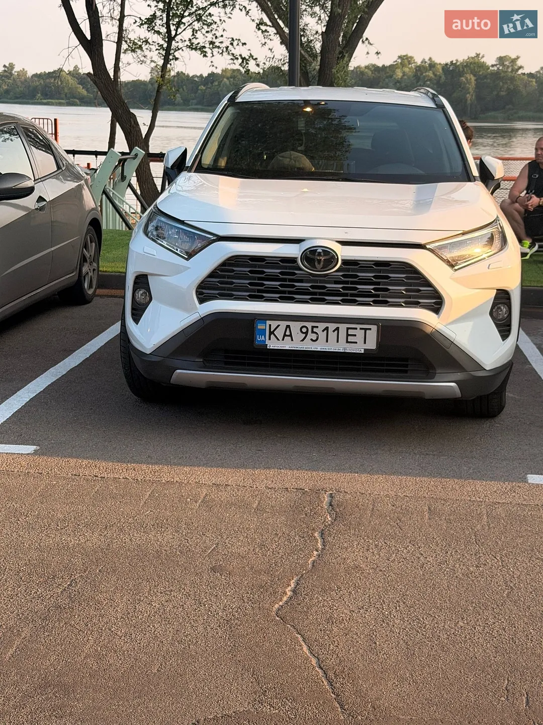2020 Toyota RAV 4 - мініатюра 9