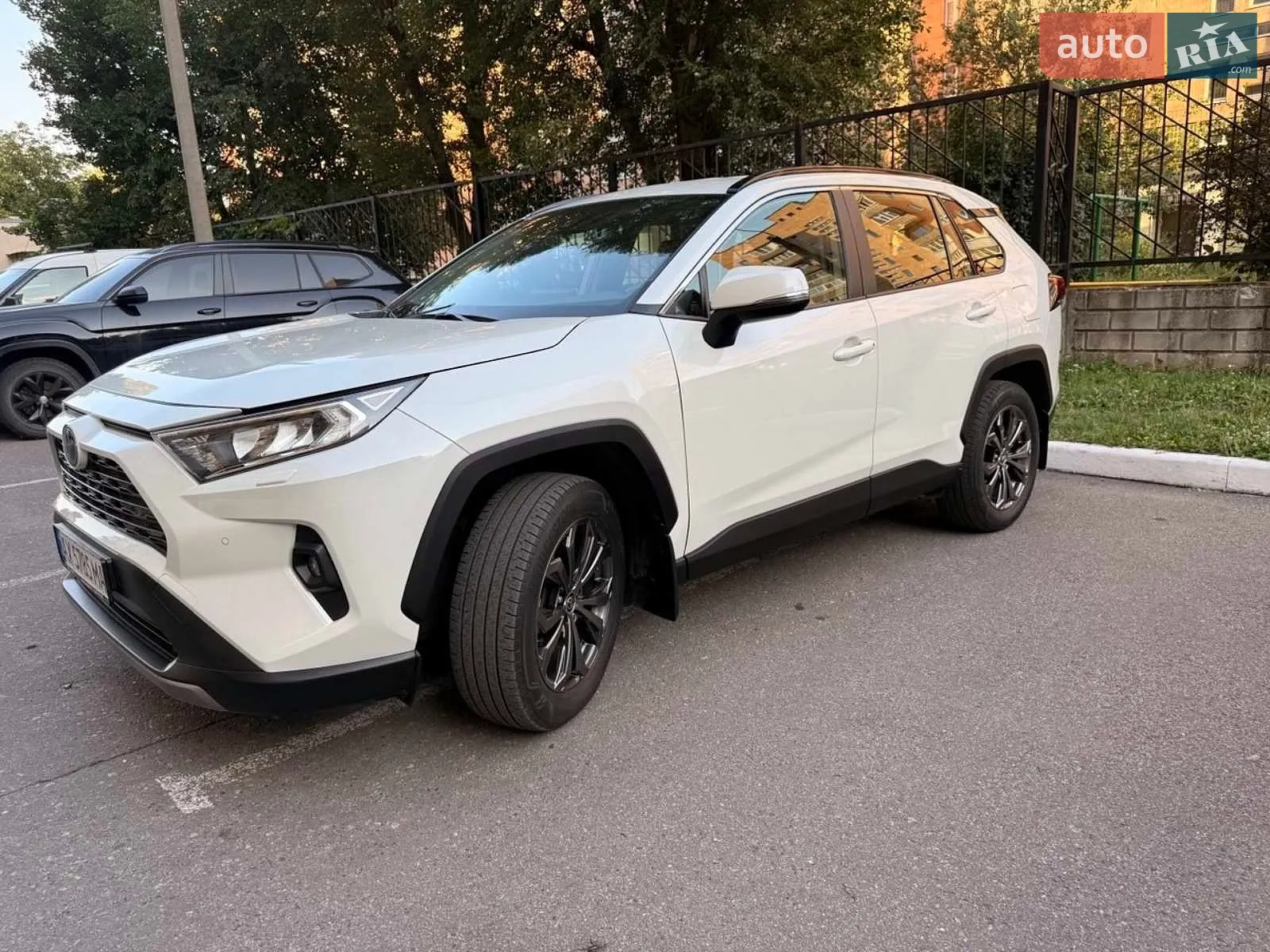 2022 Toyota RAV 4 - мініатюра 8