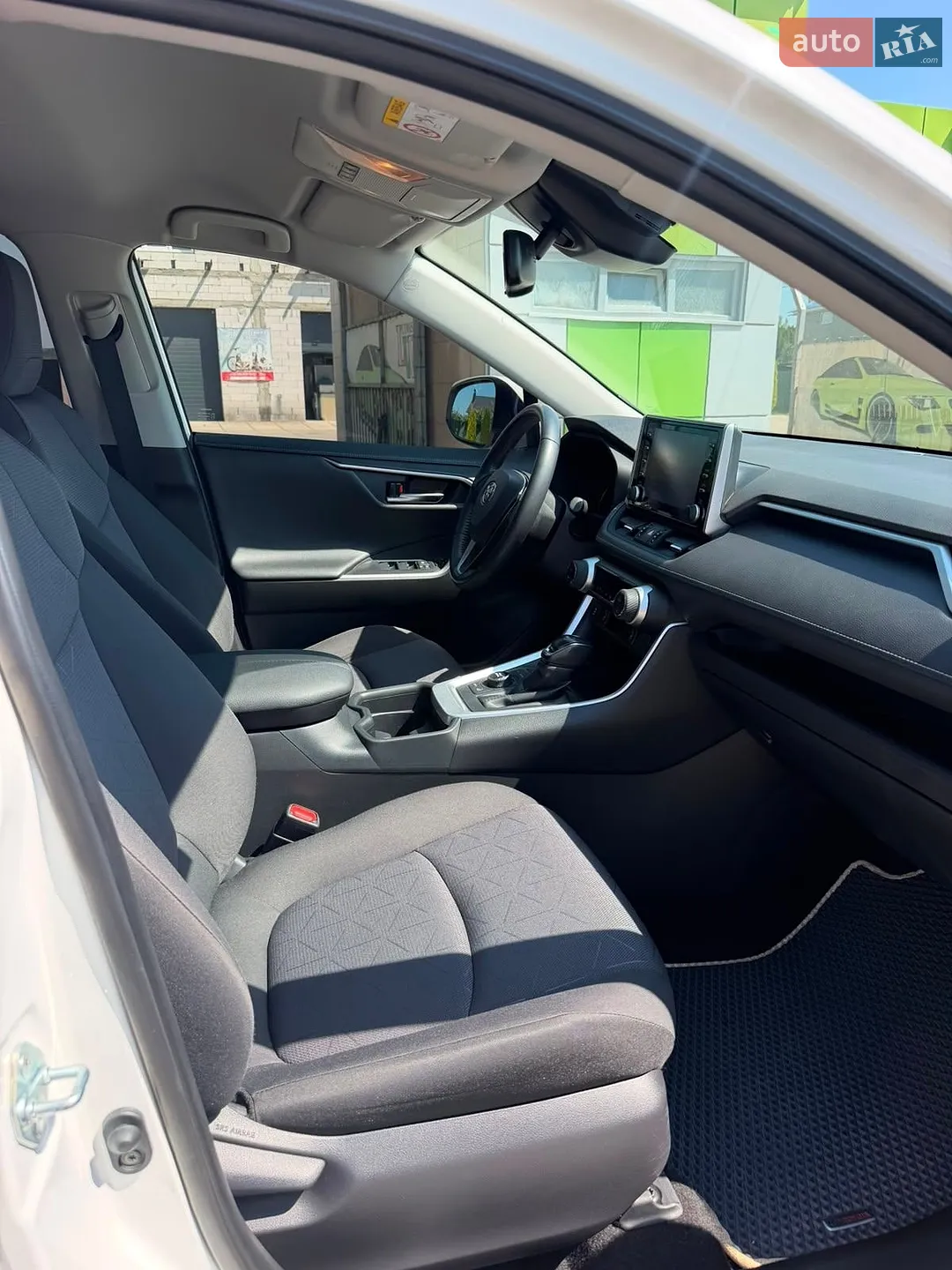 2021 Toyota RAV 4 - мініатюра 13