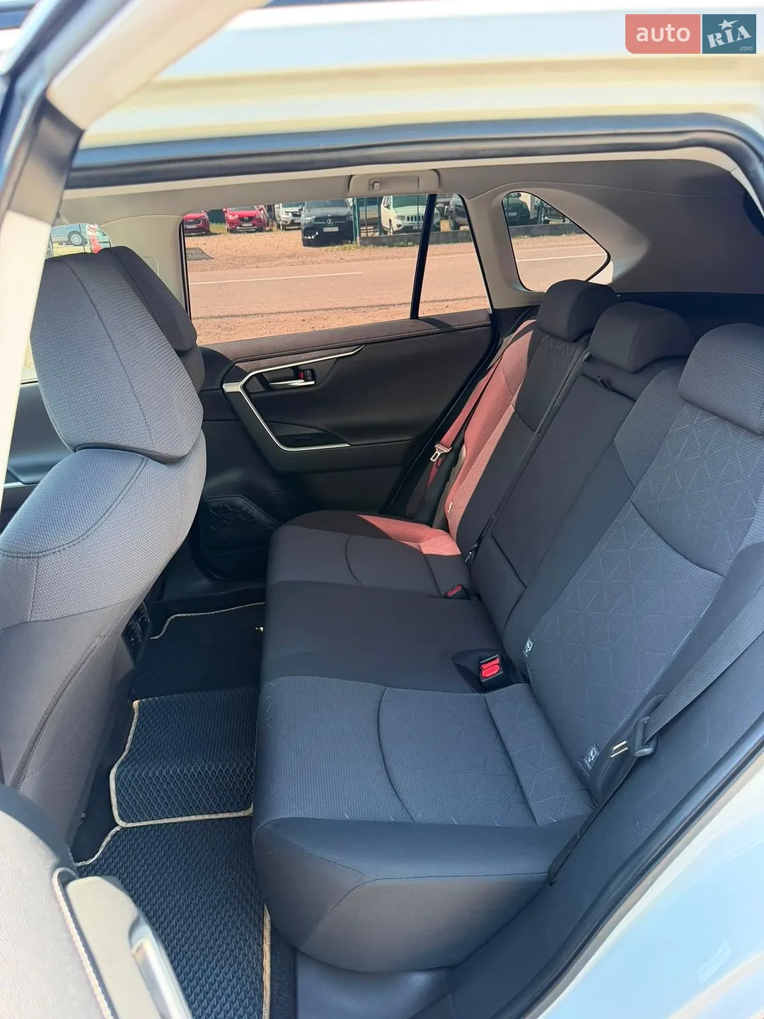 2021 Toyota RAV 4 - мініатюра 14