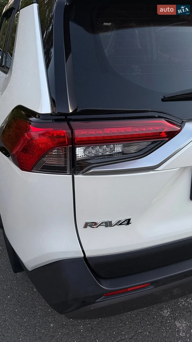 2019 Toyota RAV 4 - мініатюра 9