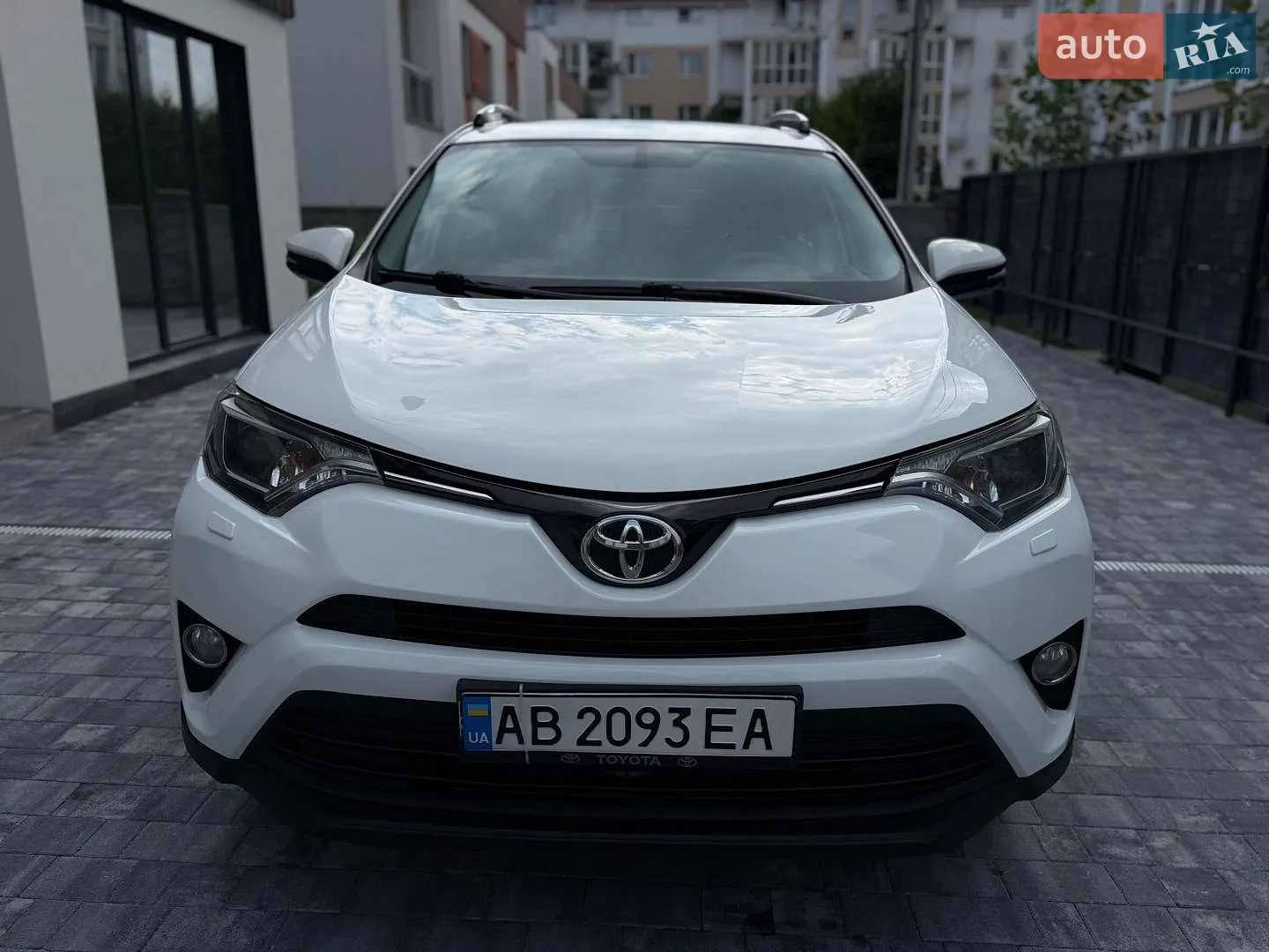 2018 Toyota RAV 4 - мініатюра 2
