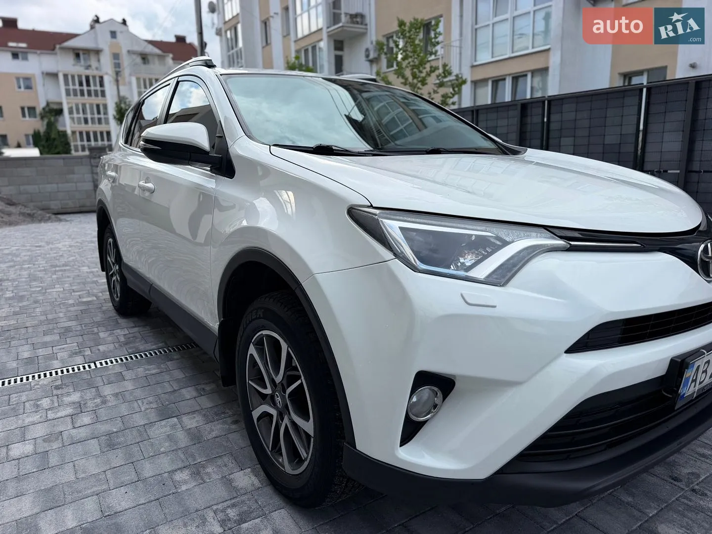 2018 Toyota RAV 4 - мініатюра 4