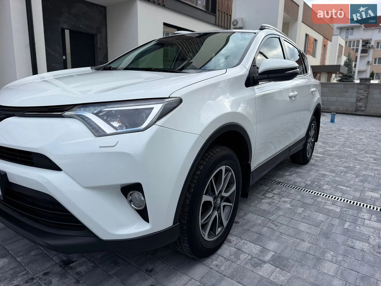 2018 Toyota RAV 4 - мініатюра 5