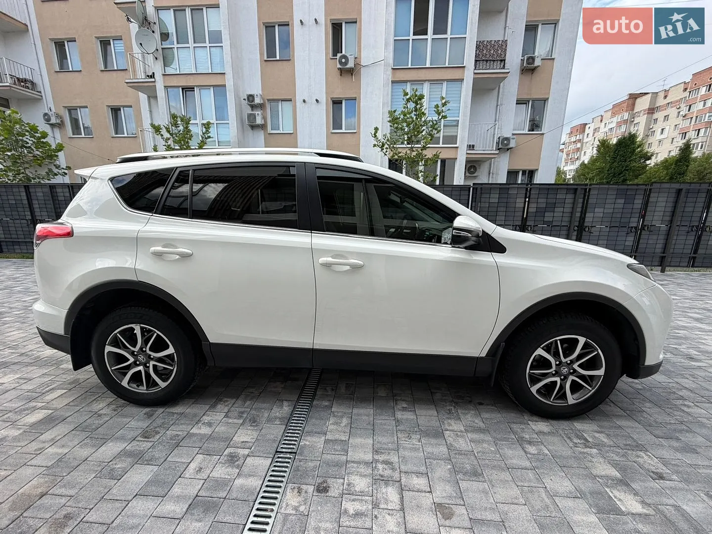 2018 Toyota RAV 4 - мініатюра 8