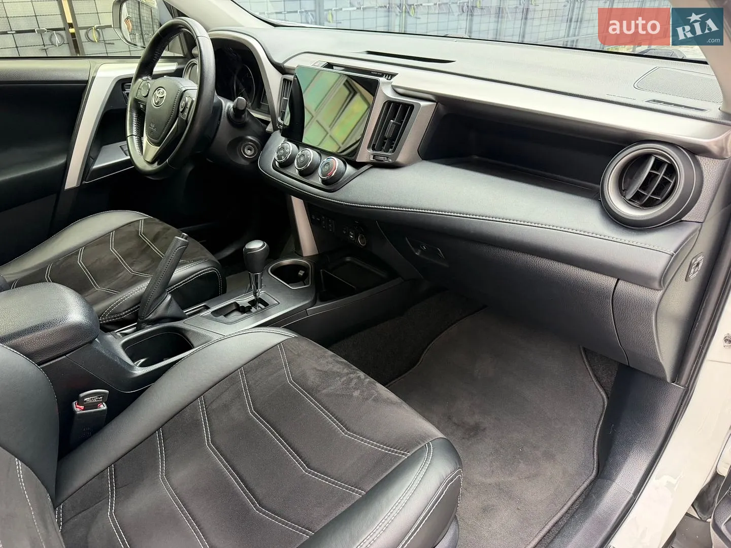 2018 Toyota RAV 4 - мініатюра 28