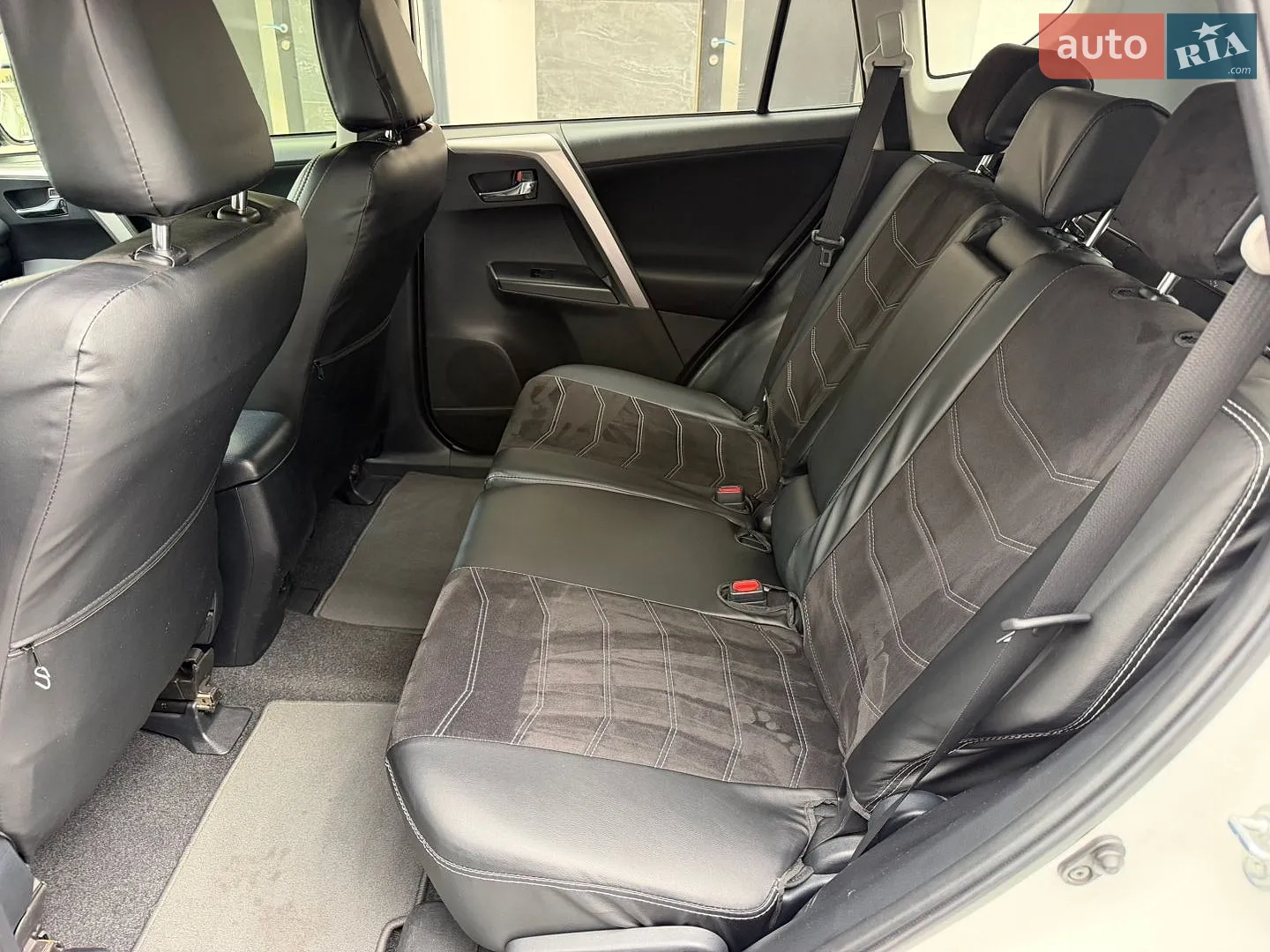 2018 Toyota RAV 4 - мініатюра 33