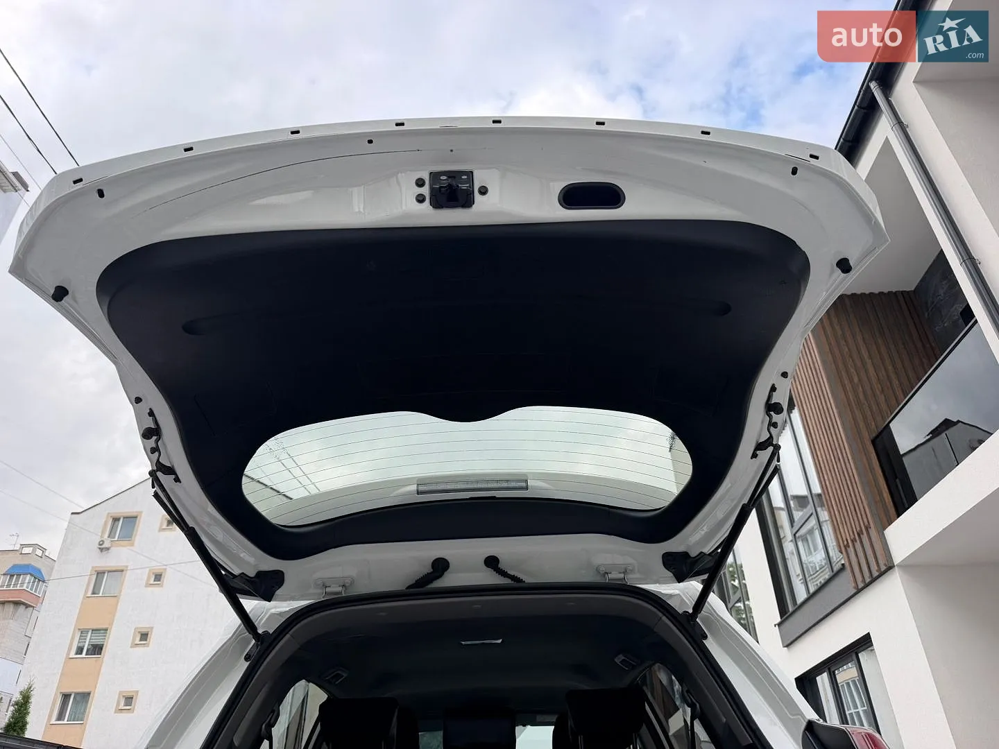 2018 Toyota RAV 4 - мініатюра 39