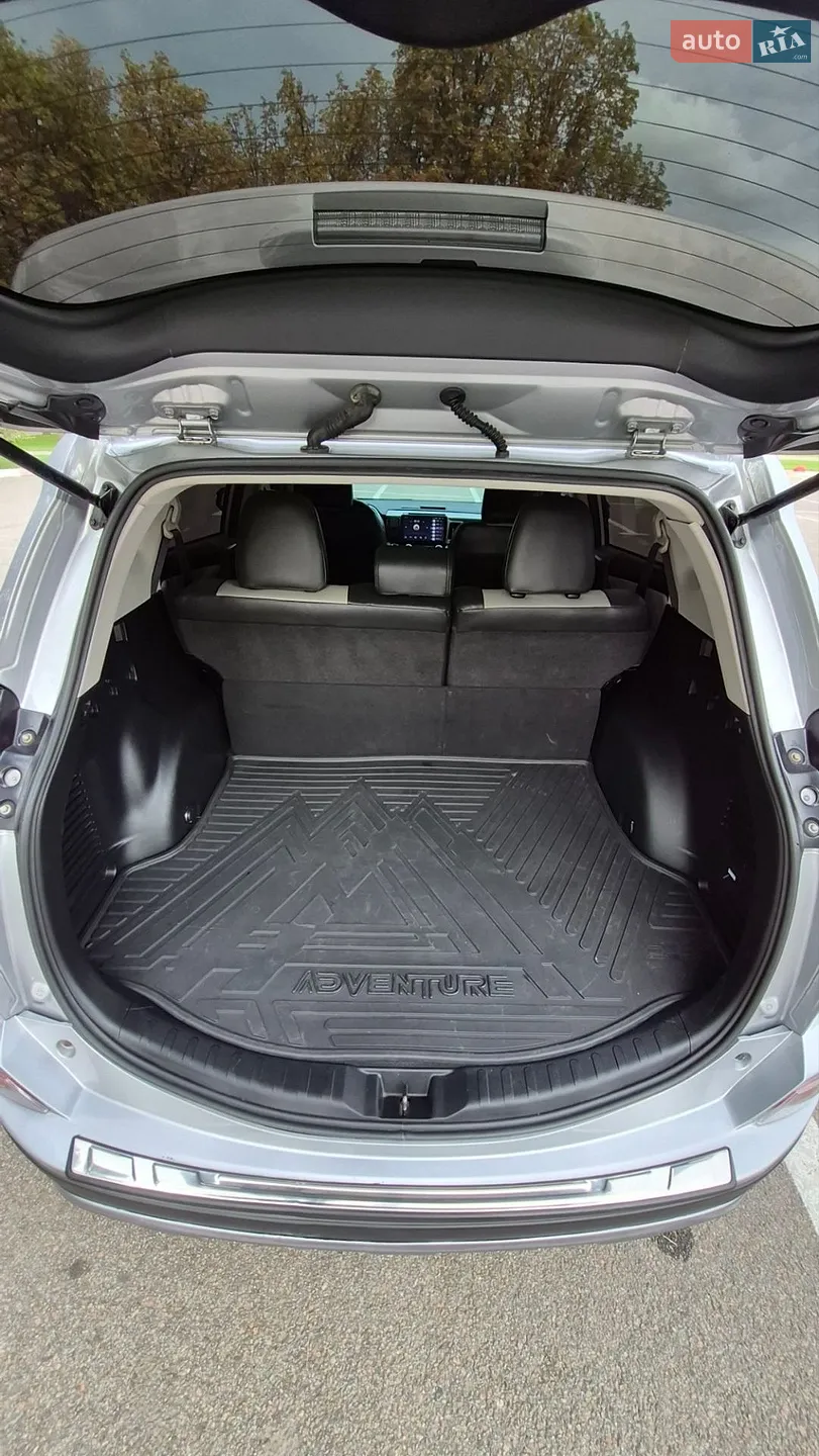 2017 Toyota RAV 4 - мініатюра 8