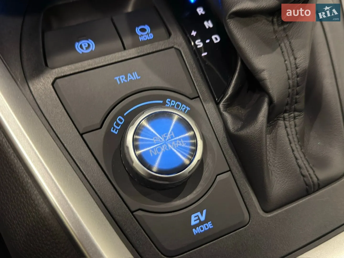 2022 Toyota RAV 4 - мініатюра 11