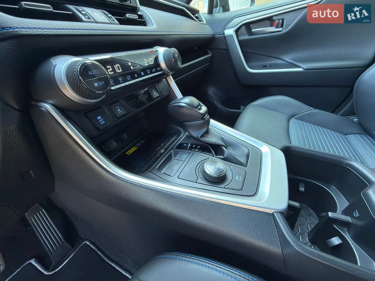 2022 Toyota RAV 4 - мініатюра 46