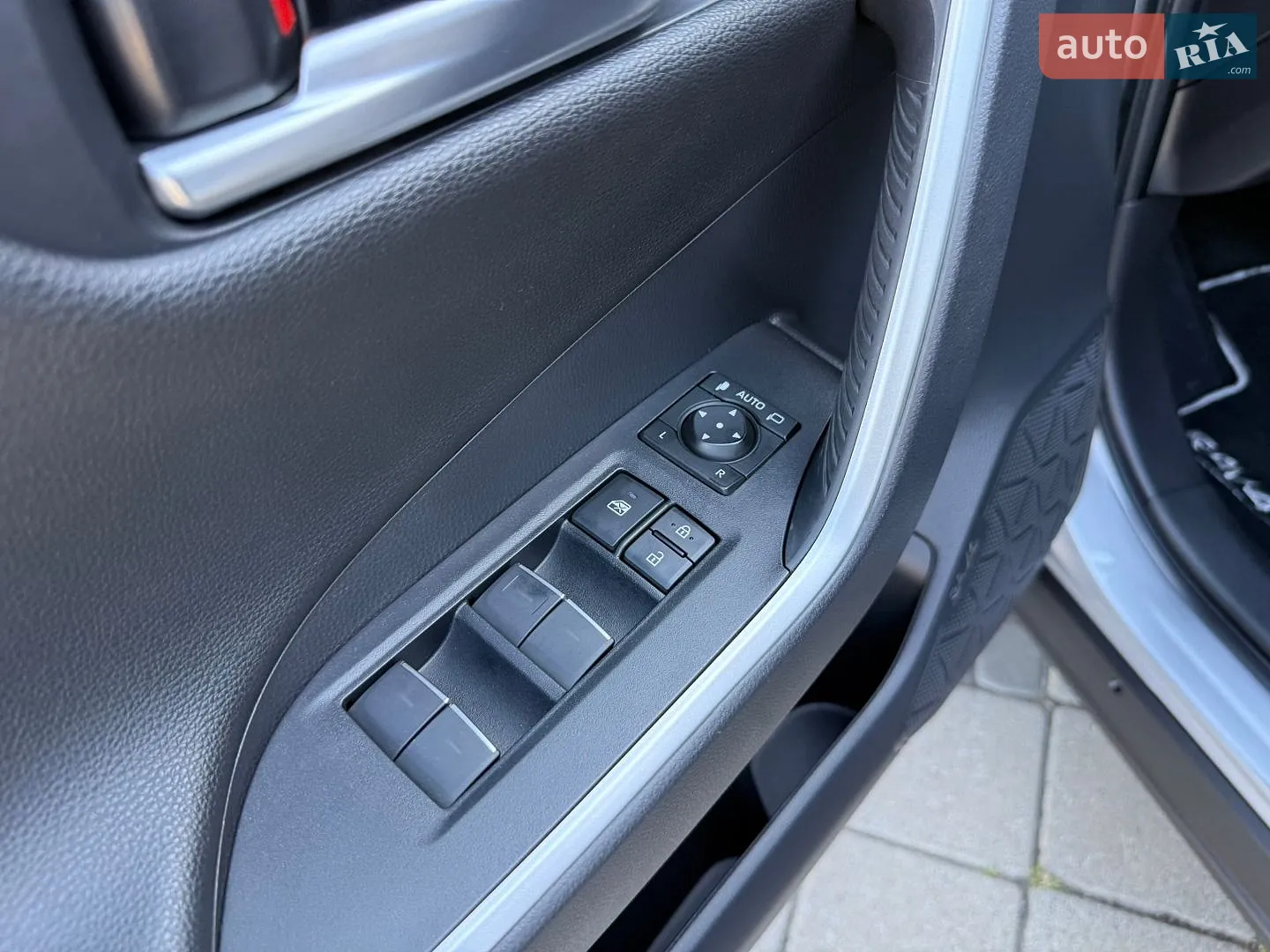 2022 Toyota RAV 4 - мініатюра 76