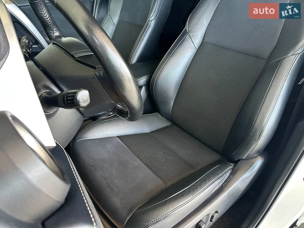 2018 Toyota RAV 4 - мініатюра 21