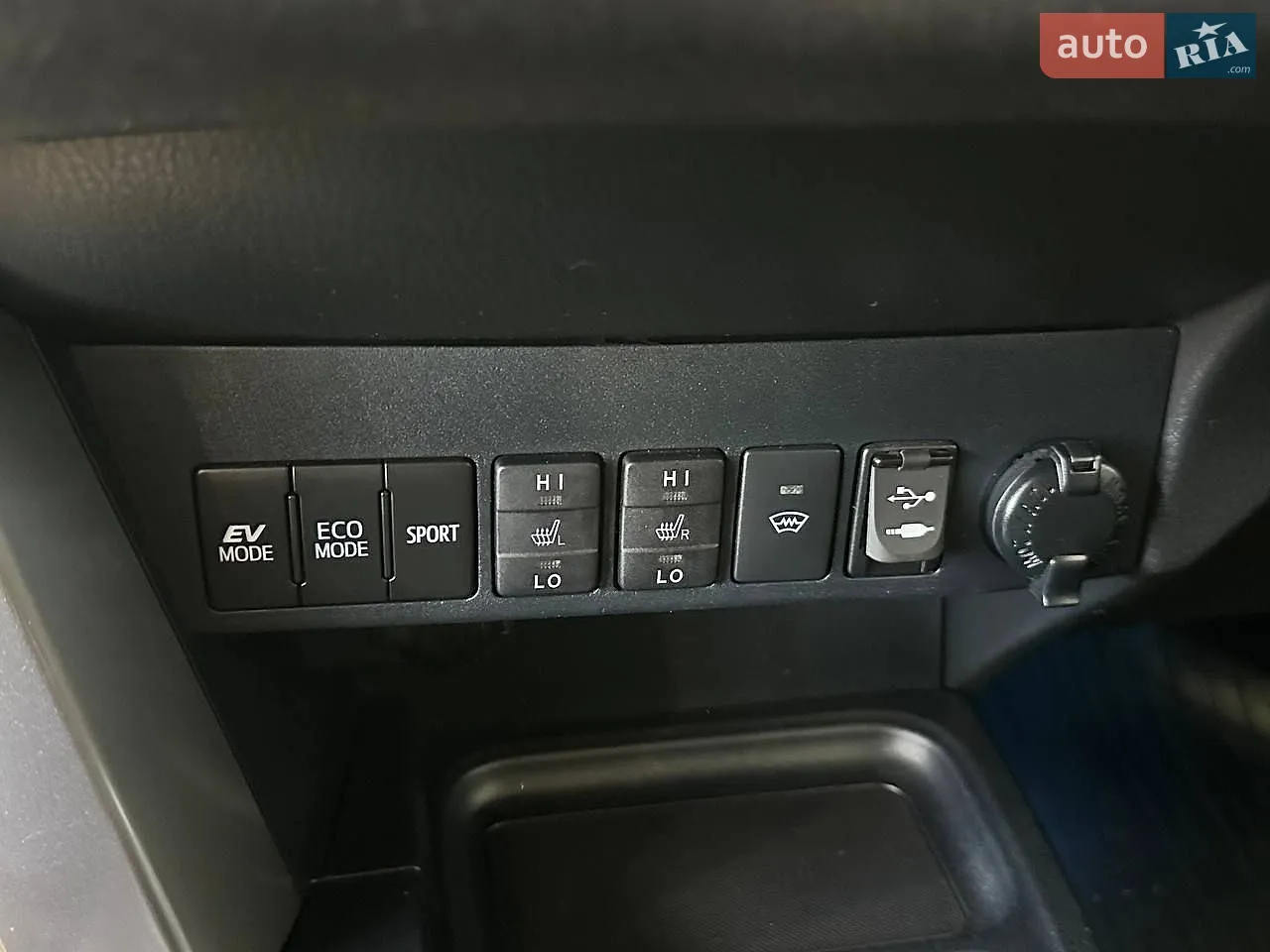 2018 Toyota RAV 4 - мініатюра 22