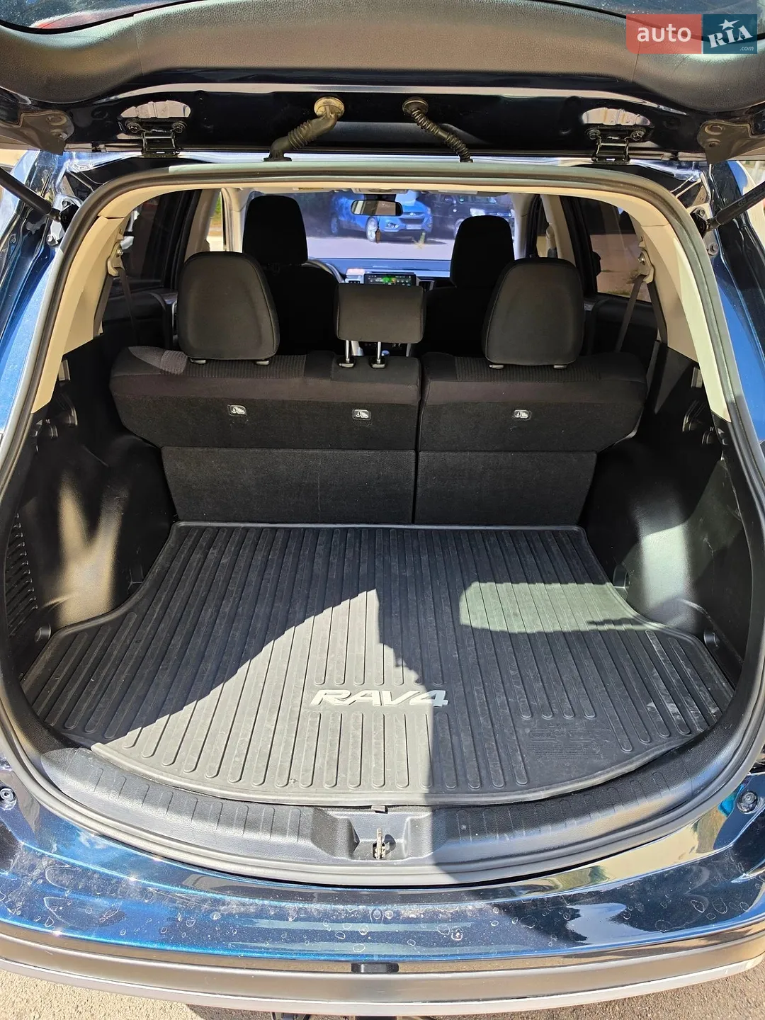 2017 Toyota RAV 4 - мініатюра 5