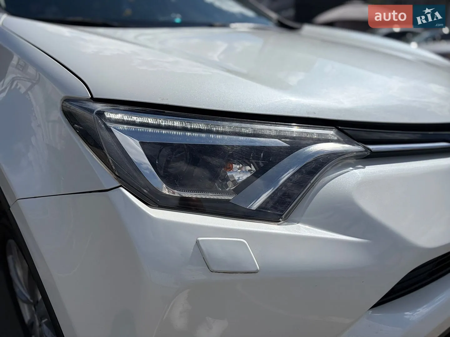 2016 Toyota RAV 4 - мініатюра 10