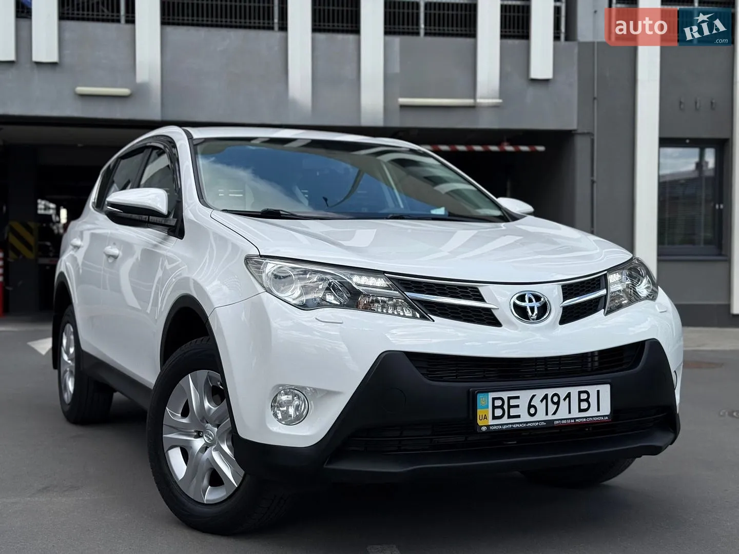 2014 Toyota RAV 4 - мініатюра 2