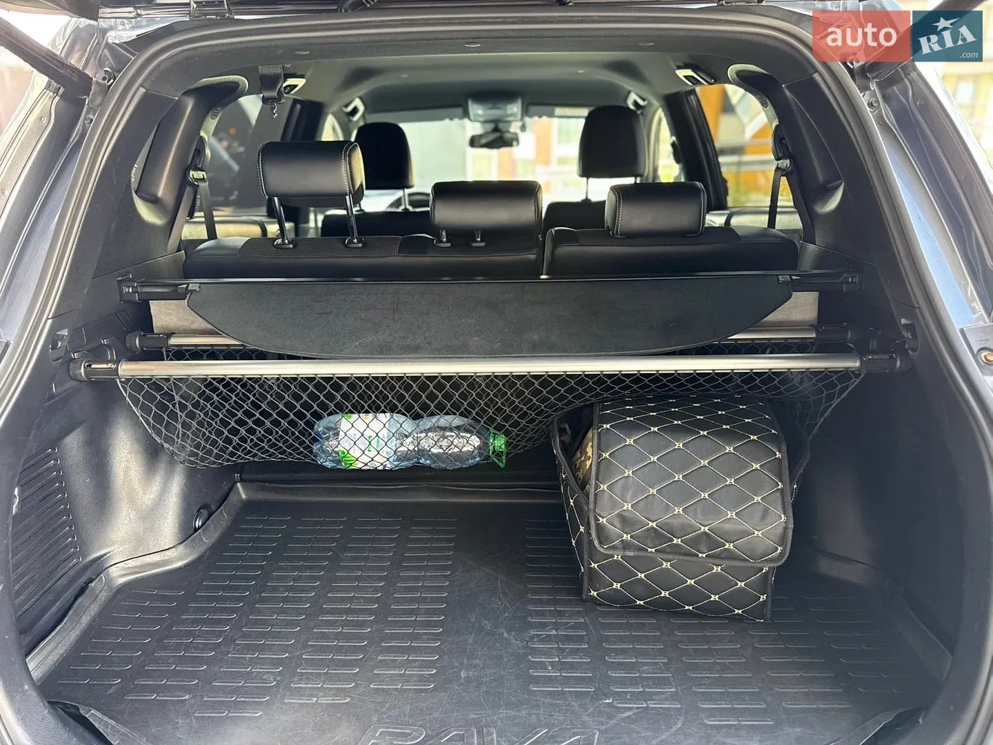 2017 Toyota RAV 4 - мініатюра 9