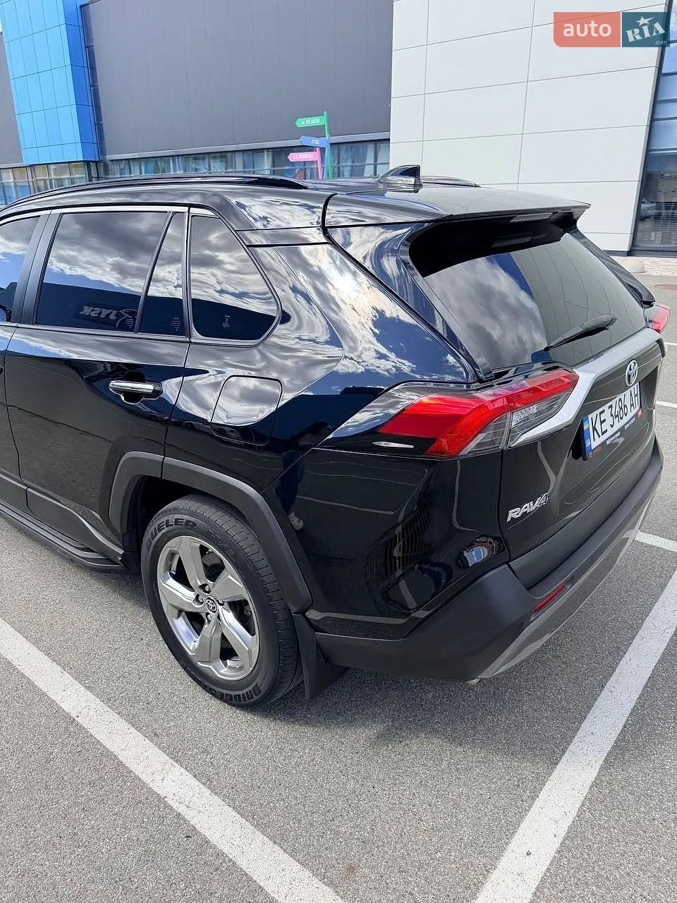 2020 Toyota RAV 4 - мініатюра 8