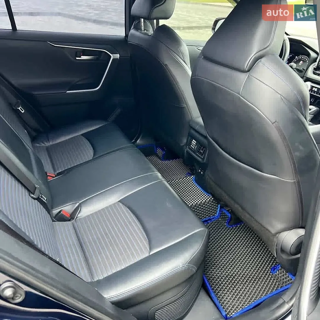 2018 Toyota RAV 4 - мініатюра 10