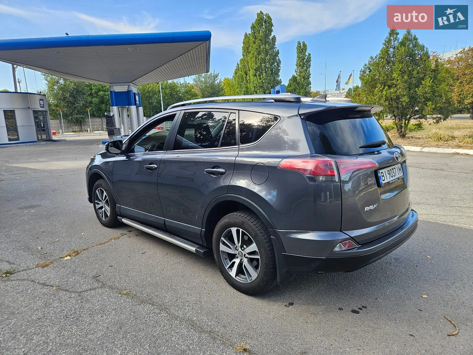 2016 Toyota RAV 4 - мініатюра 18