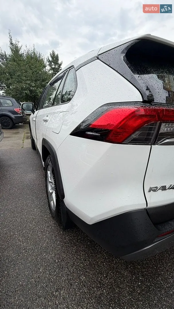 2019 Toyota RAV 4 - мініатюра 14