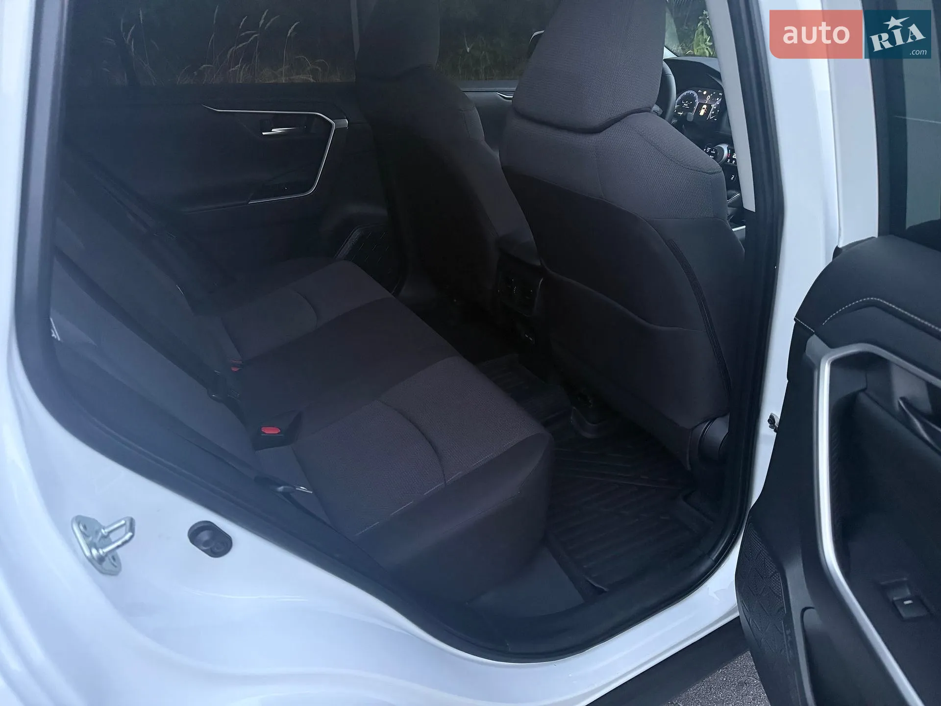 2023 Toyota RAV 4 - мініатюра 13