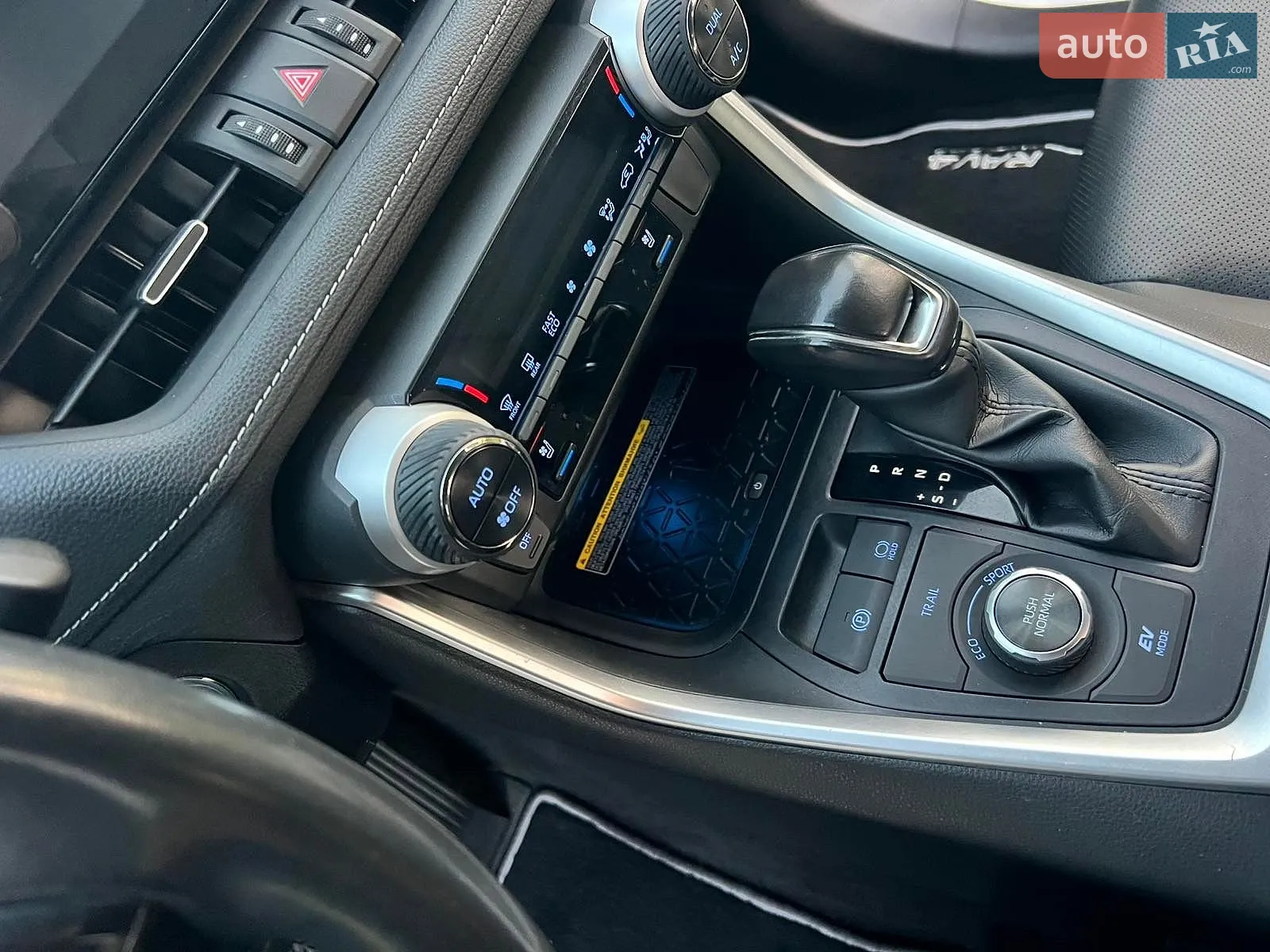 2020 Toyota RAV 4 - мініатюра 53