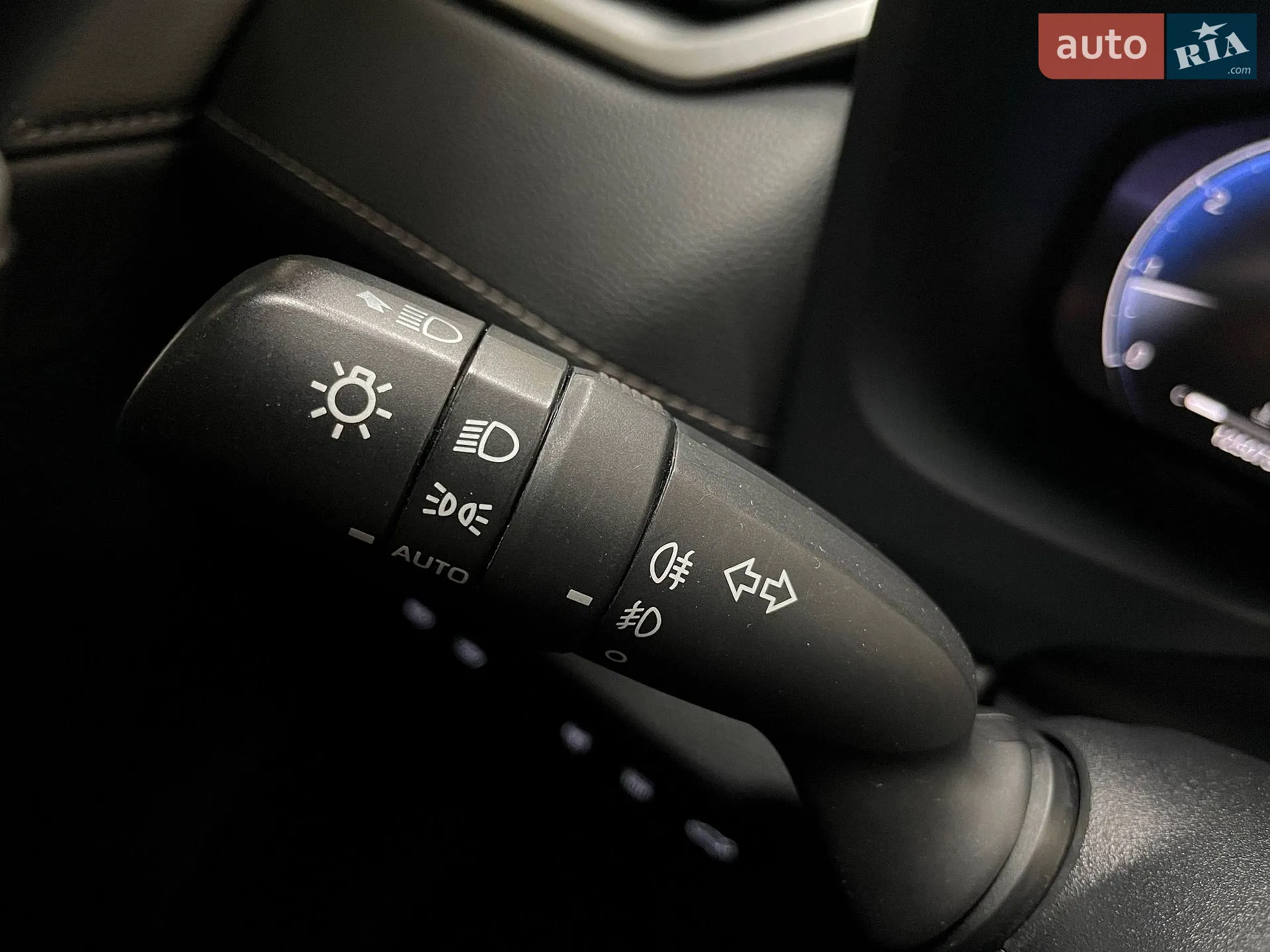 2023 Toyota RAV 4 - мініатюра 18