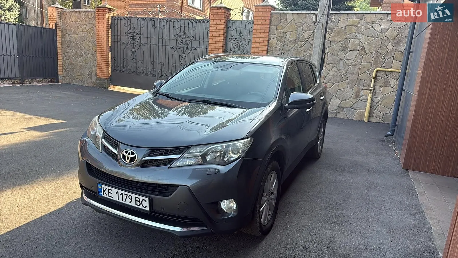 2015 Toyota RAV 4 - мініатюра 9