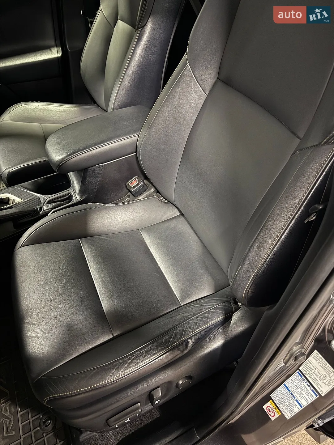 2015 Toyota RAV 4 - мініатюра 16
