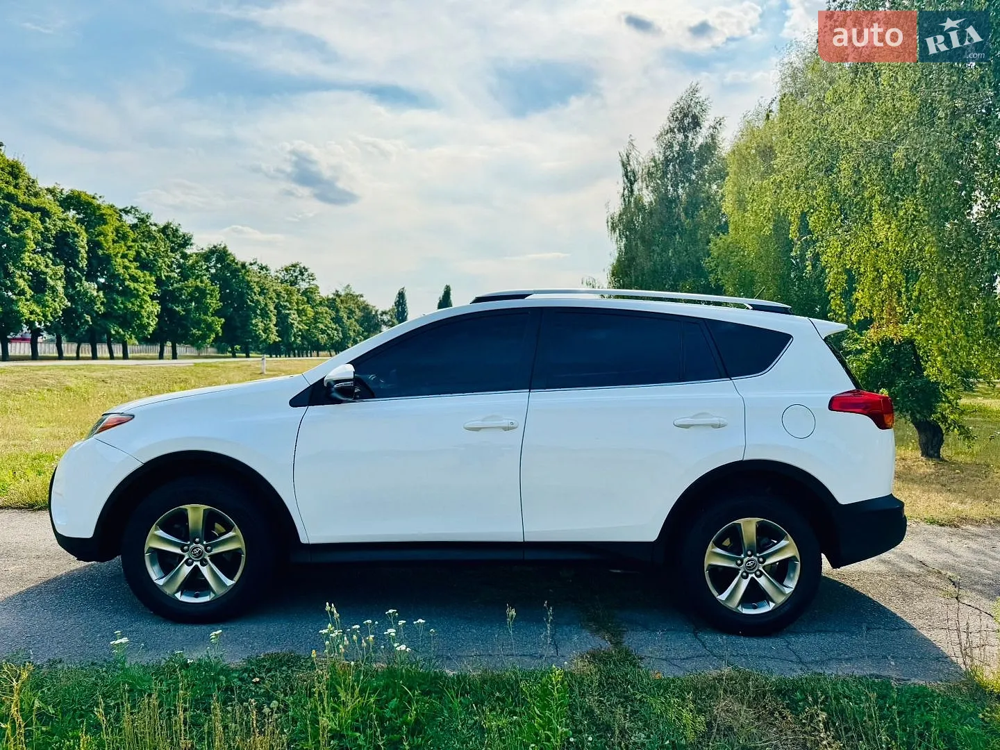 2015 Toyota RAV 4 - мініатюра 2