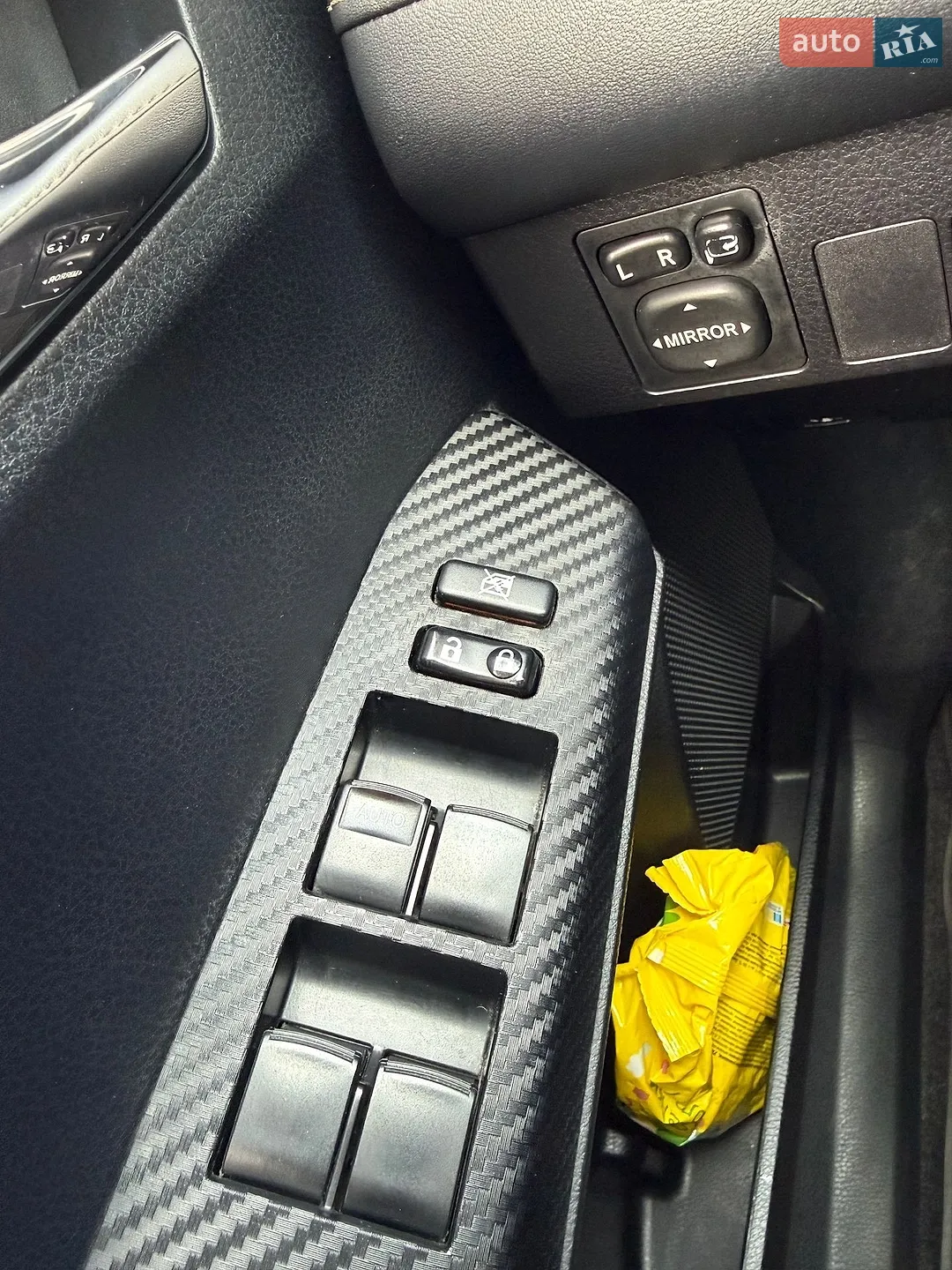 2015 Toyota RAV 4 - мініатюра 4