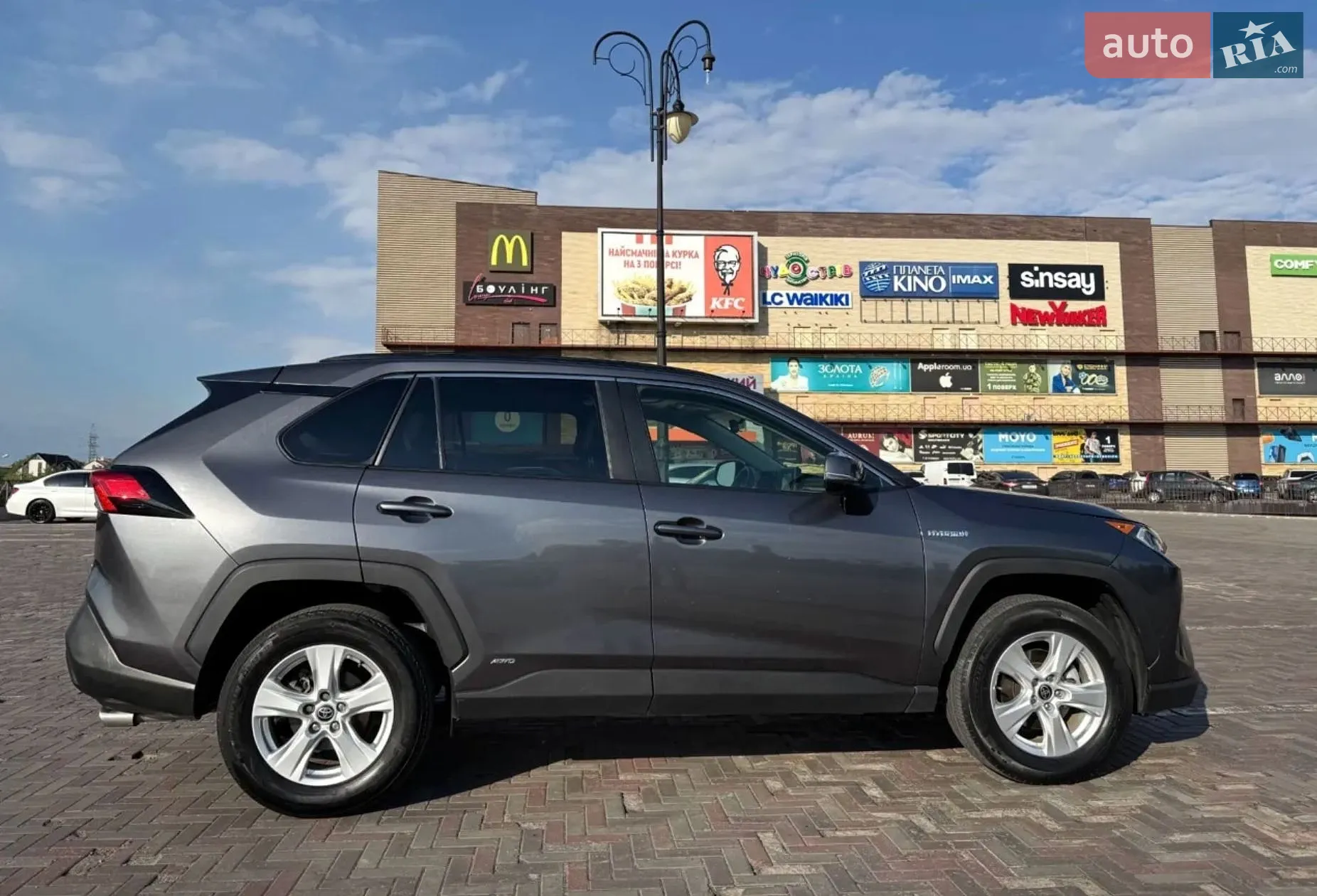 2021 Toyota RAV 4 - мініатюра 4