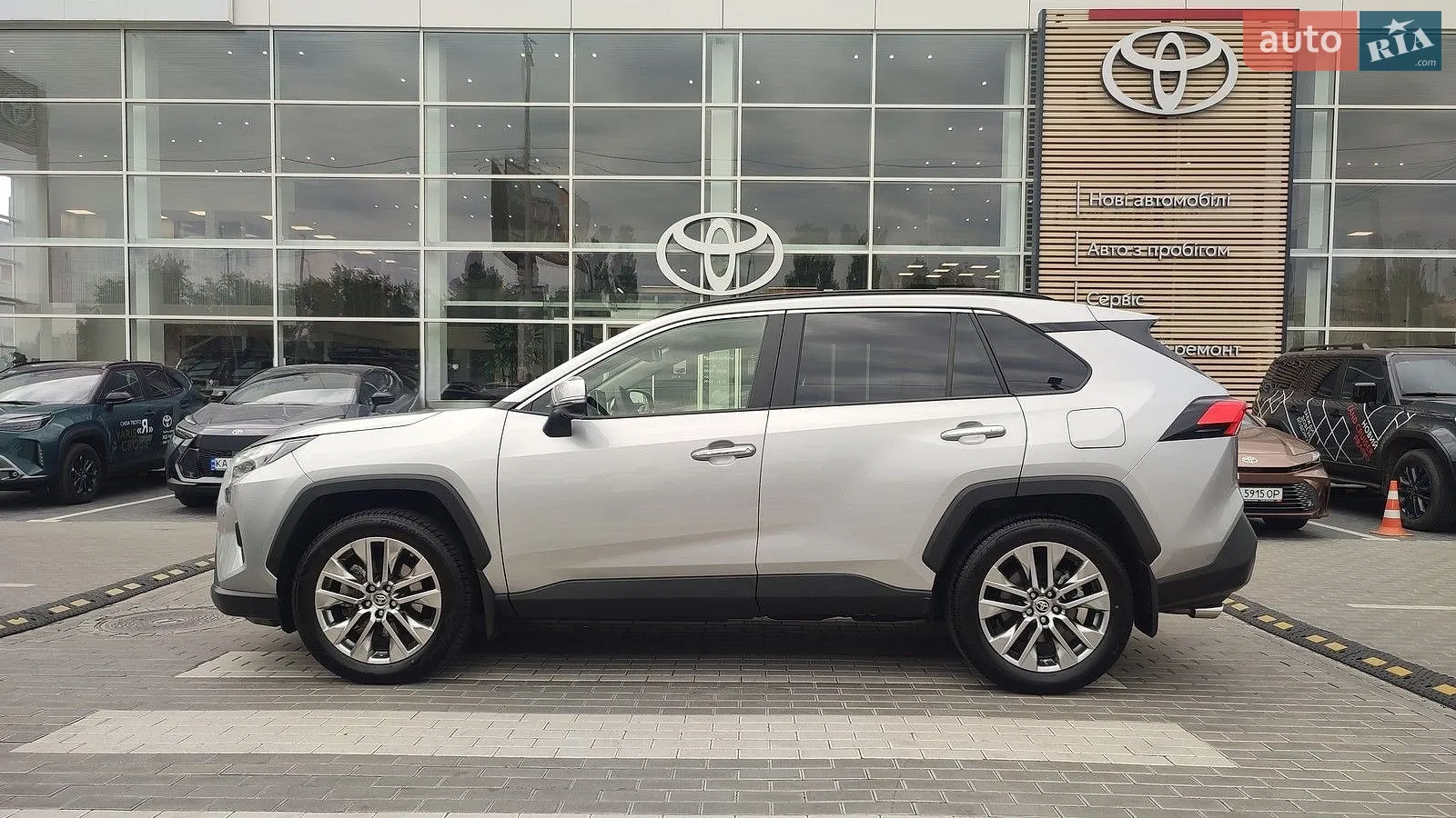 2023 Toyota RAV 4 - мініатюра 3