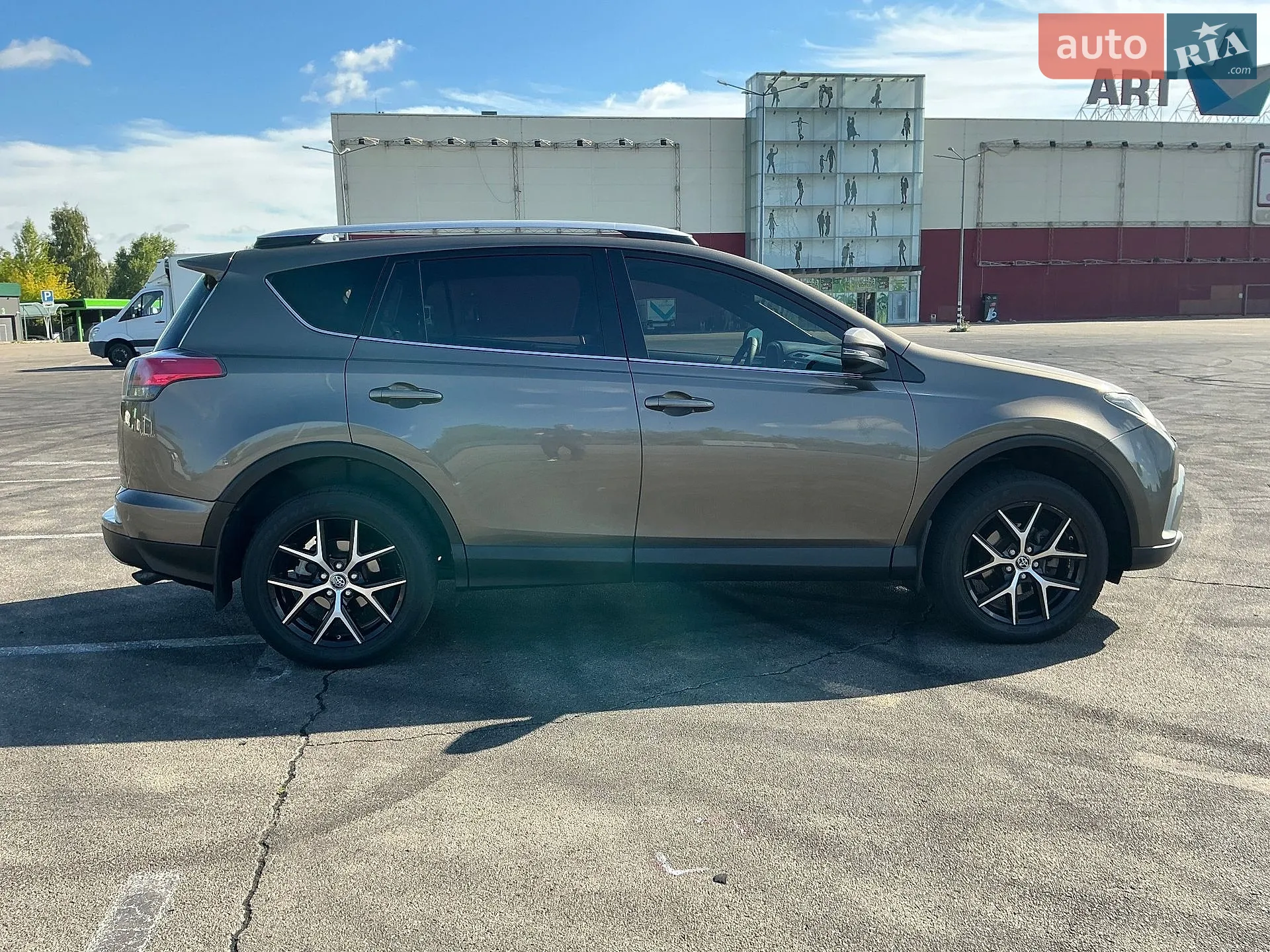 2016 Toyota RAV 4 - мініатюра 9
