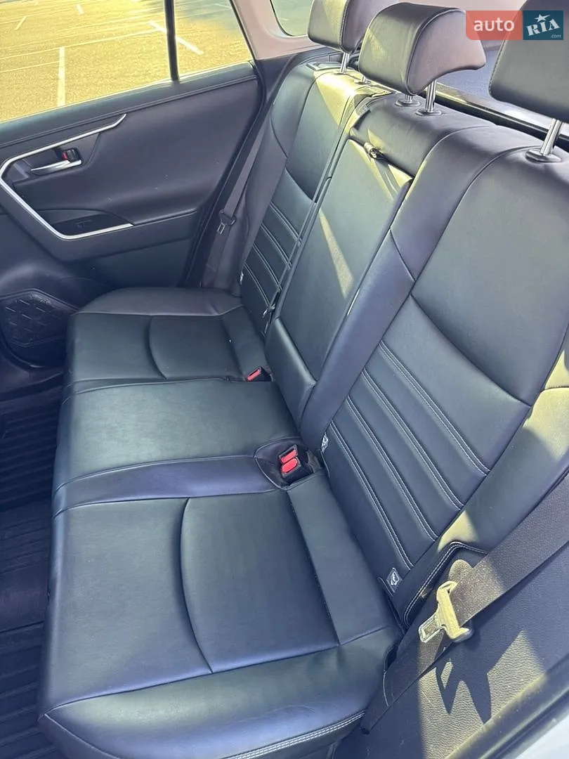 2019 Toyota RAV 4 - мініатюра 21