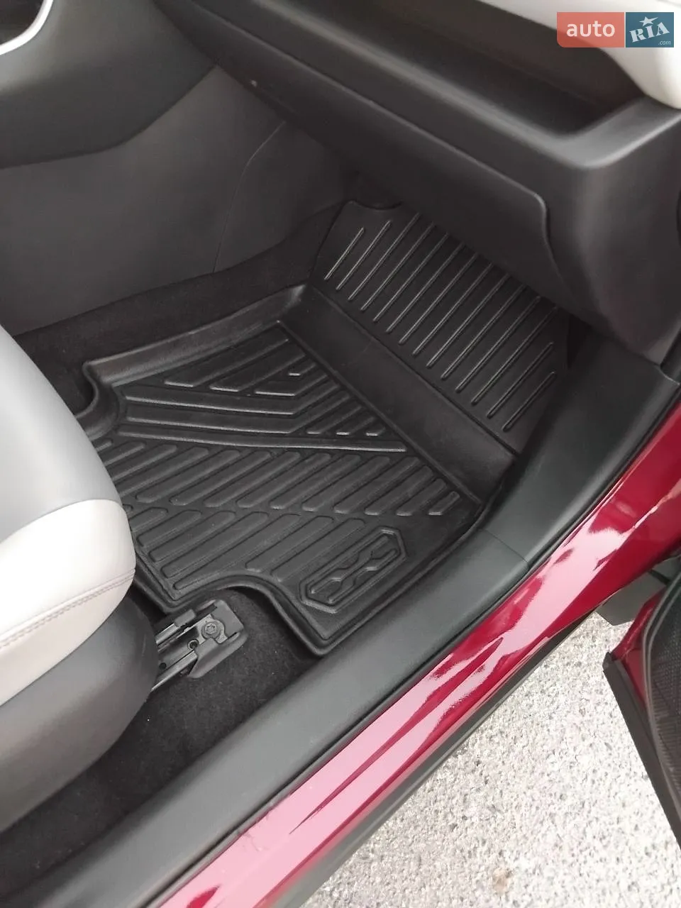 2020 Toyota RAV 4 - мініатюра 25