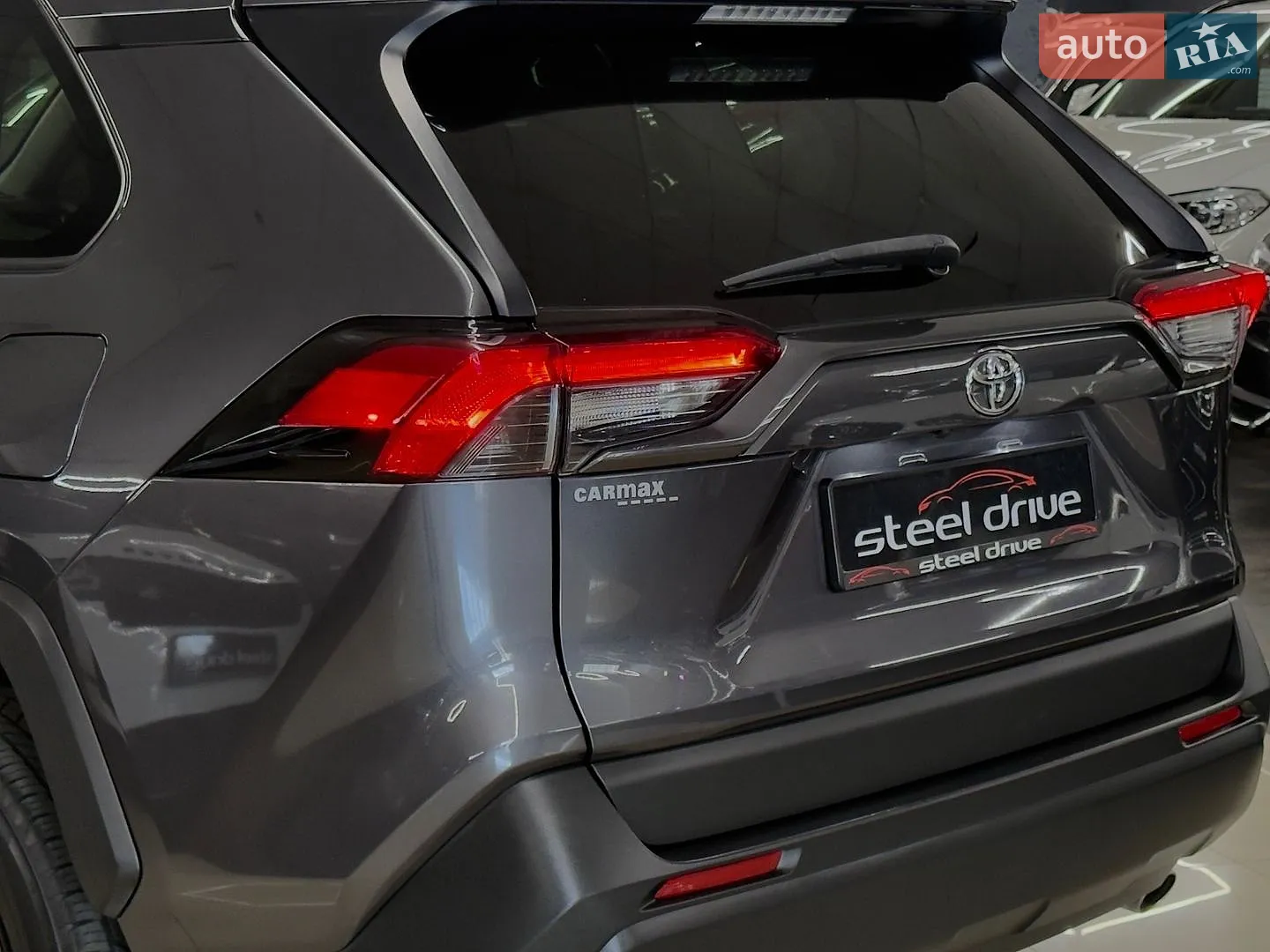 2019 Toyota RAV 4 - мініатюра 18