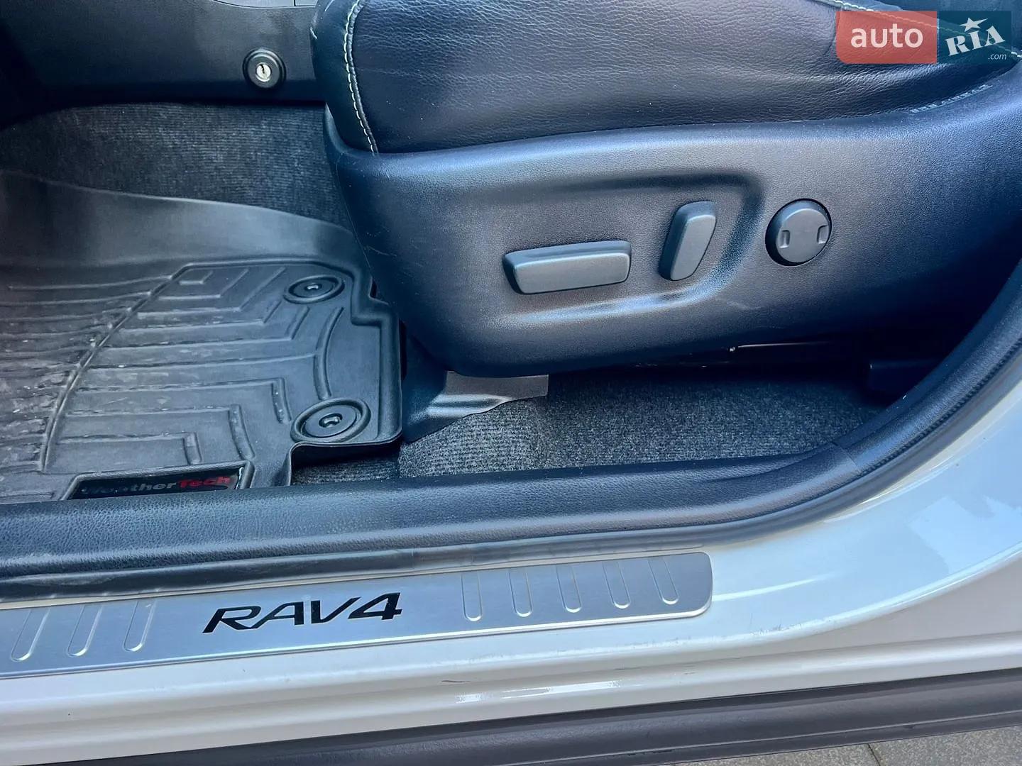 2016 Toyota RAV 4 - мініатюра 10