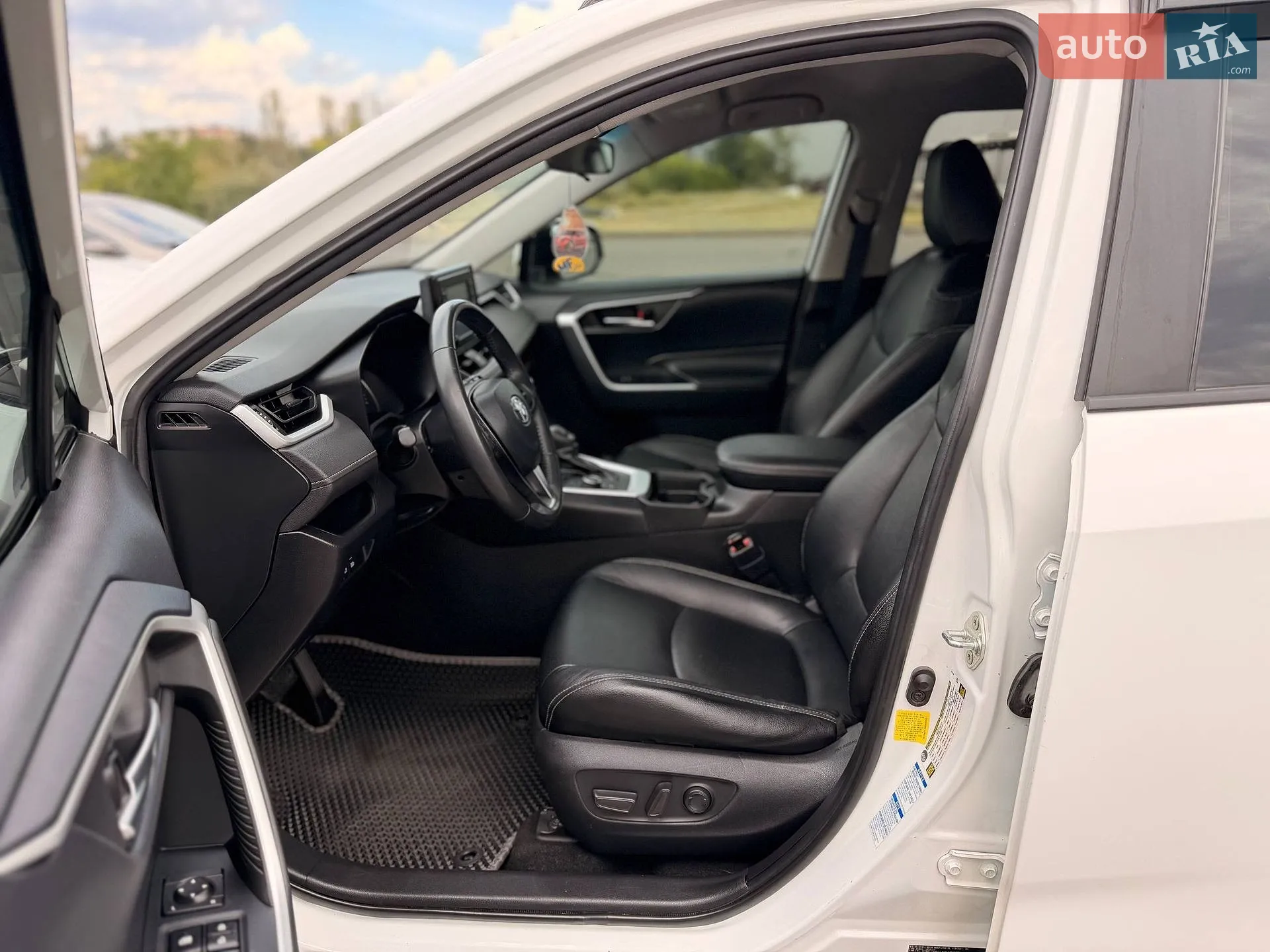 2020 Toyota RAV 4 - мініатюра 46
