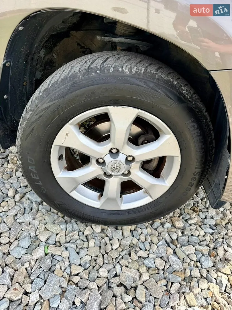 2011 Toyota RAV 4 - мініатюра 8