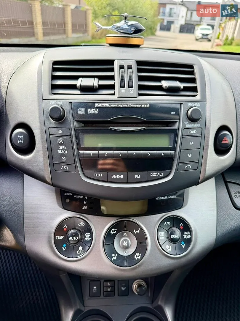 2011 Toyota RAV 4 - мініатюра 26