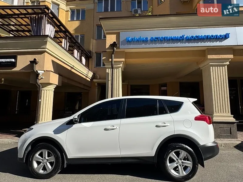 Toyota RAV4 2013