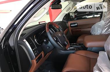 Внедорожник / Кроссовер Toyota Sequoia 2018 в Черкассах