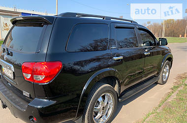 Позашляховик / Кросовер Toyota Sequoia 2008 в 