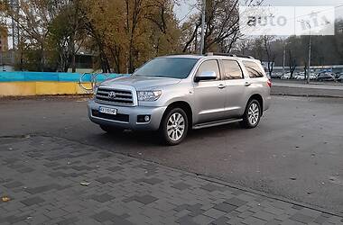 Позашляховик / Кросовер Toyota Sequoia 2011 в Харкові