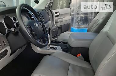 Внедорожник / Кроссовер Toyota Sequoia 2011 в Харькове